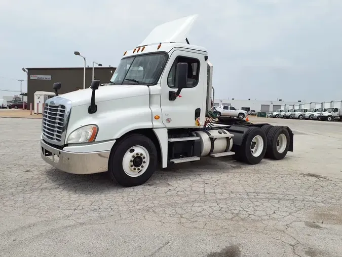 2016 FREIGHTLINER CASCADIA 125410f7066ddc42c6f1a27d82989fd26fd