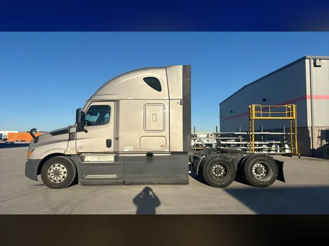 2024 Freightliner Cascadia