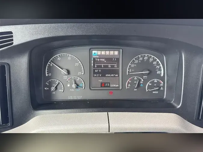 2019 FREIGHTLINER CA126