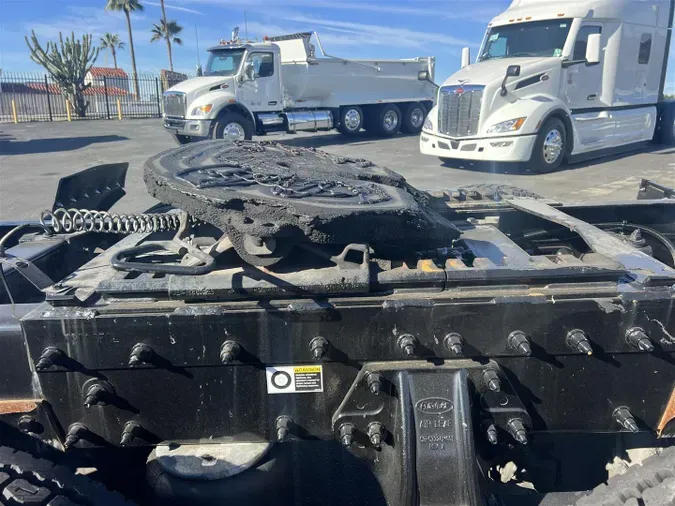 2019 Peterbilt 57941158350b4262ee144195b4a7c553ce6