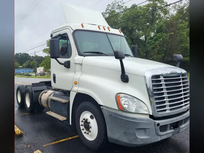 2018 FREIGHTLINER/MERCEDES CASCADIA 125