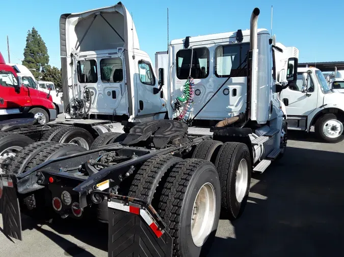 2019 FREIGHTLINER/MERCEDES CASCADIA 125