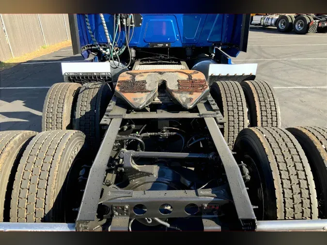 2022 INT LT625 6x4