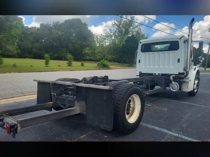 2019 FREIGHTLINER M2 106
