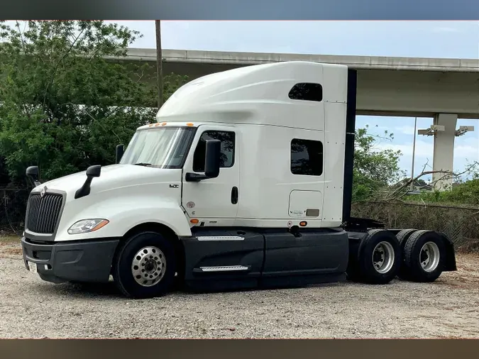 2022 INT LT625 6x4