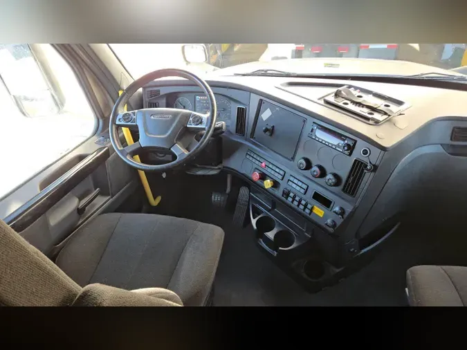 2024 Freightliner Cascadia 126