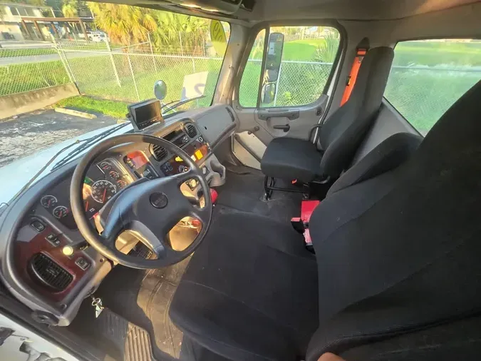 2019 FREIGHTLINER/MERCEDES M2 106411ecd1e2bd82ef6ec74d4543d6c98b1