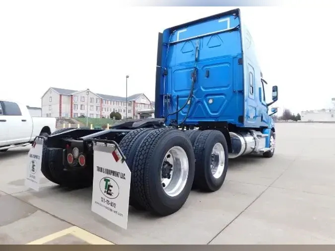 2020 Freightliner Cascadia