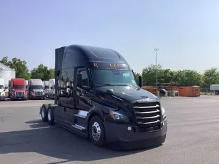 2021 Freightliner Cascadia