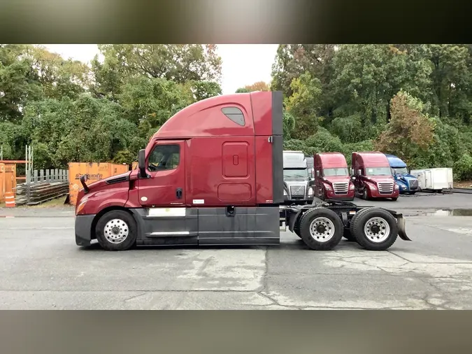 2023 Freightliner Cascadia 12641287ae7db3c798f5bbd570c3f9ce734