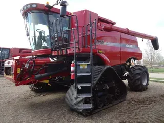 2012 Case IH 8230T