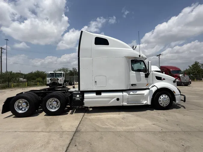 2022 Peterbilt 579