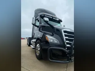 2021 FREIGHTLINER CASCADIA 126