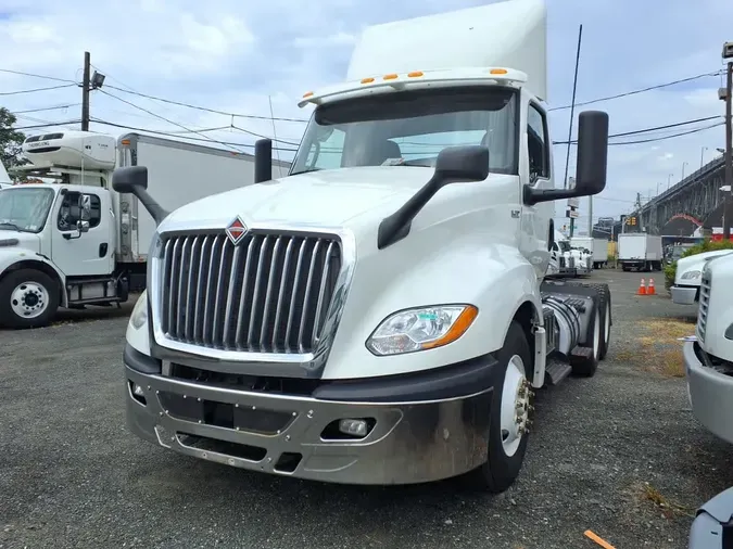 2018 NAVISTAR INTERNATIONAL LT625 DAYCAB T/A