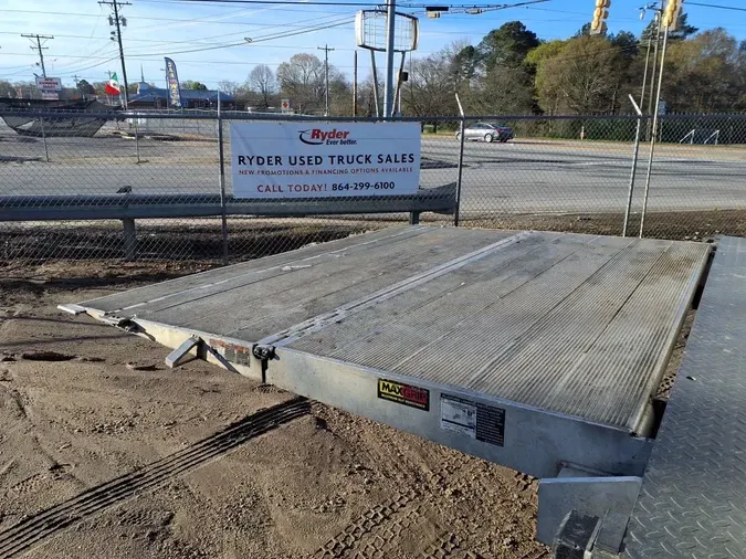 2020 NAVISTAR INTERNATIONAL MV607 (4X2)