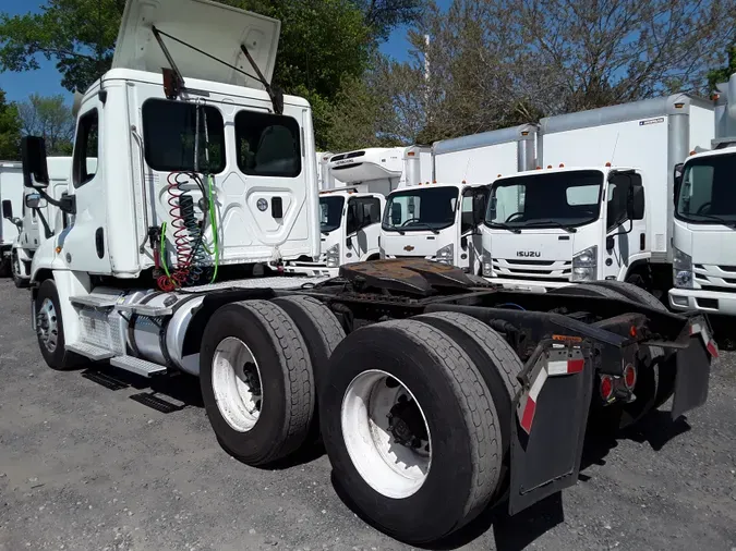 2017 FREIGHTLINER/MERCEDES CASCADIA 125