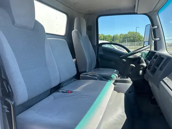 2018 ISUZU NPR