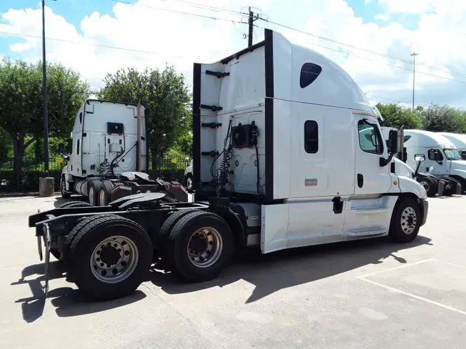 2018 FREIGHTLINER/MERCEDES CASCADIA 125