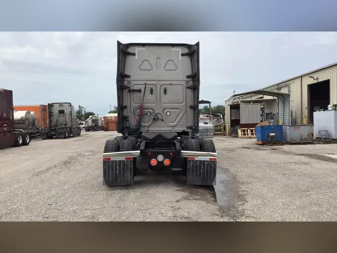 2023 Freightliner Cascadia