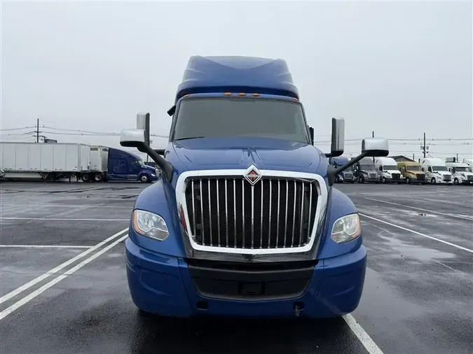 2020 INTERNATIONAL LT