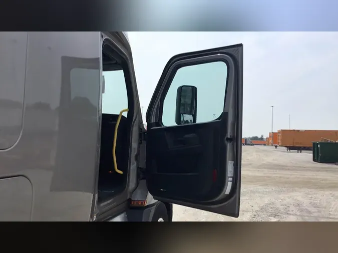 2024 Freightliner Cascadia