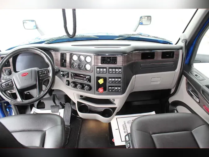 2024 Peterbilt 579