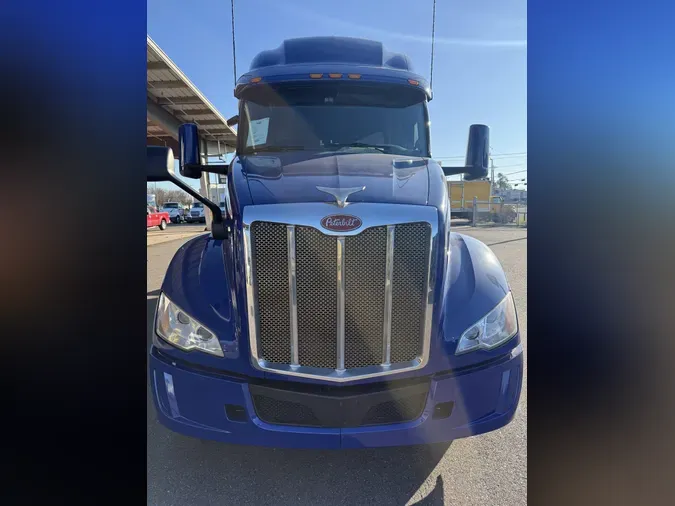 2022 Peterbilt 579