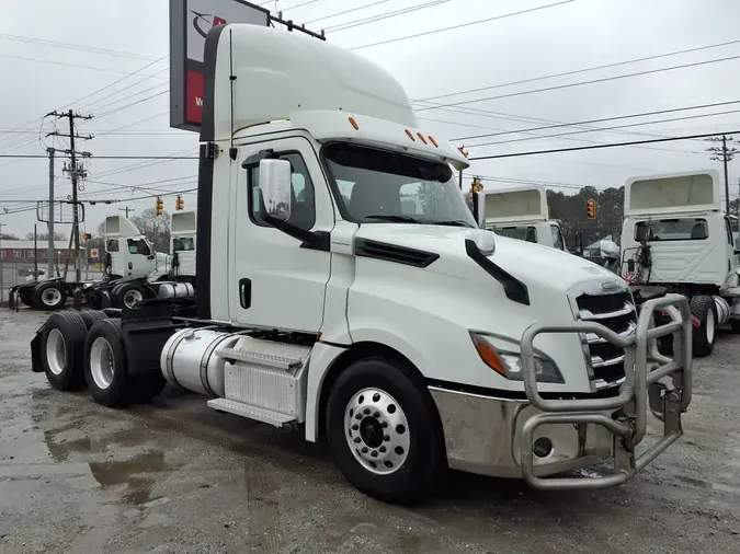 2020 FREIGHTLINER/MERCEDES NEW CASCADIA PX126644143b42d6d0db32756623bab54cd66be