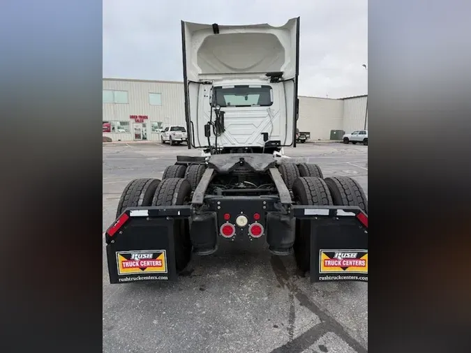 2020 International LT625