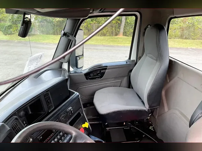 2019 INT LT625 6x44145e546cebdc51bbf01c56064f41ea3