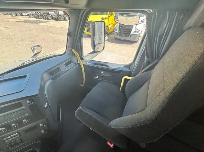2023 Freightliner Cascadia 126