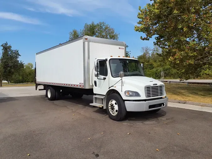 2019 FREIGHTLINER M2 106