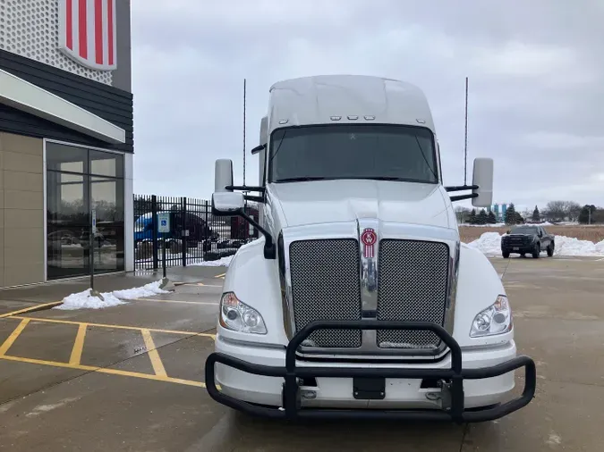 2021 Kenworth T680