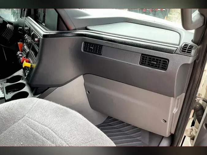 2022 INT LT625 6x4