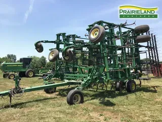2012 John Deere 2210