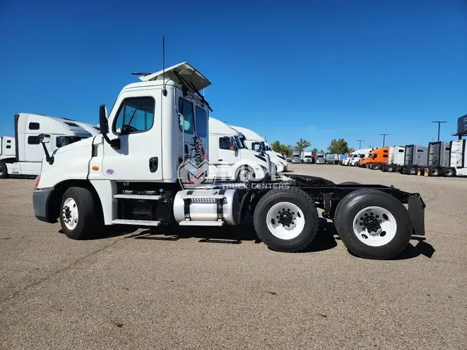 2016 FREIGHTLINER Cascadia