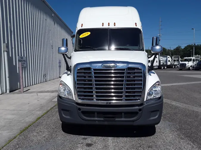 2019 FREIGHTLINER/MERCEDES CASCADIA 125