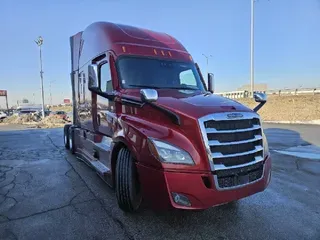 2022 FREIGHTLINER Cascadia 126
