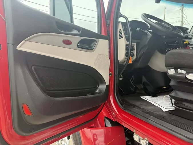 2022 Peterbilt 579