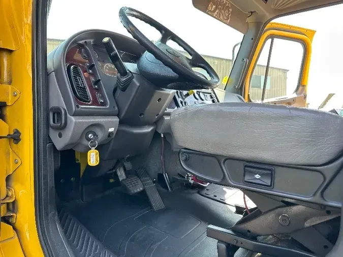 2018 Freightliner M2