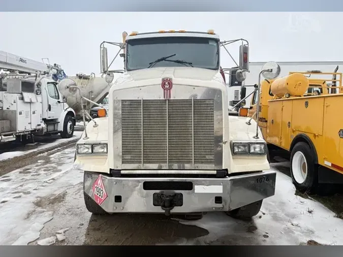 2012 KENWORTH T800