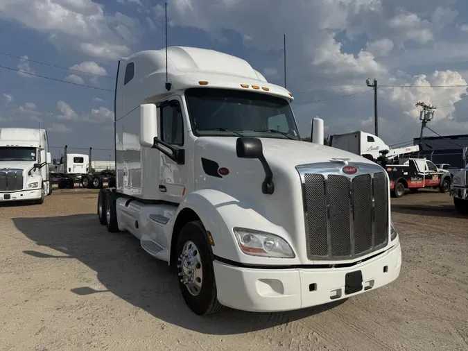 2022 Peterbilt 579