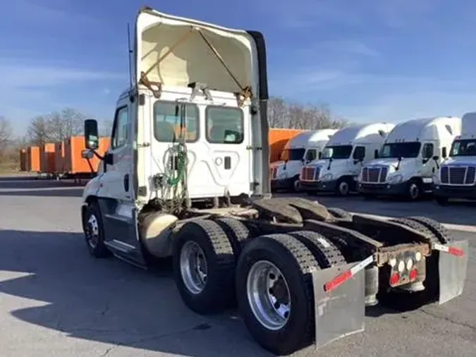 2016 Freightliner Cascadia
