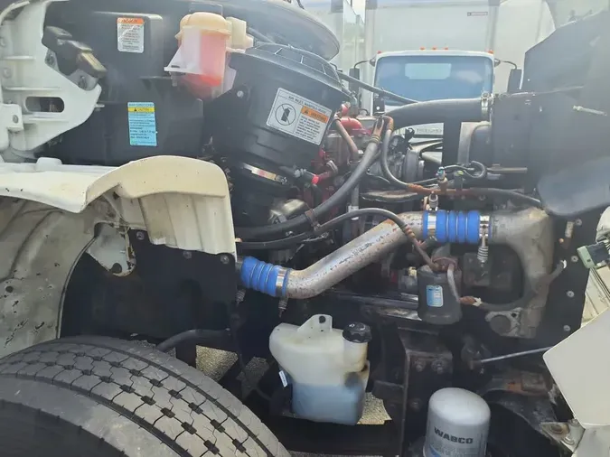 2017 FREIGHTLINER M2 106