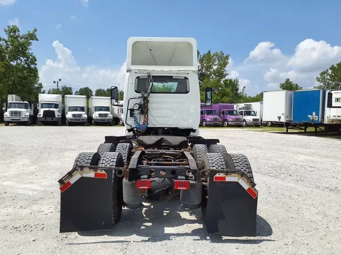 2019 NAVISTAR INTERNATIONAL LT625 DAYCAB T/A