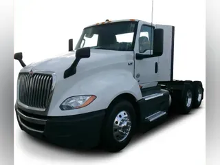 2021 International LT625