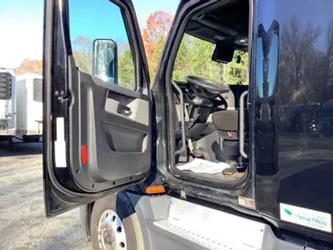 2021 Freightliner Cascadia