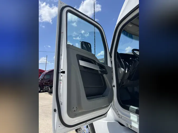 2021 Kenworth T680