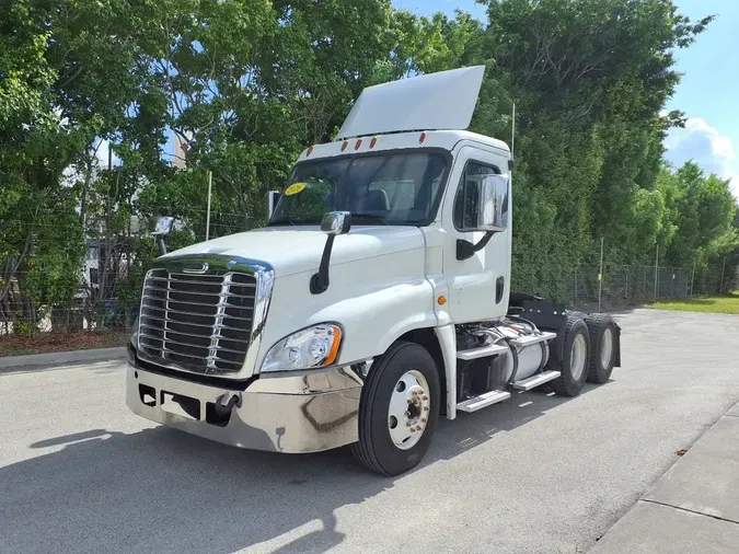 2016 FREIGHTLINER/MERCEDES CASCADIA 1254176d29477439acf6d2f1faf46a203d2