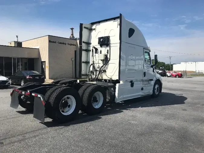 2019 Freightliner T12664ST